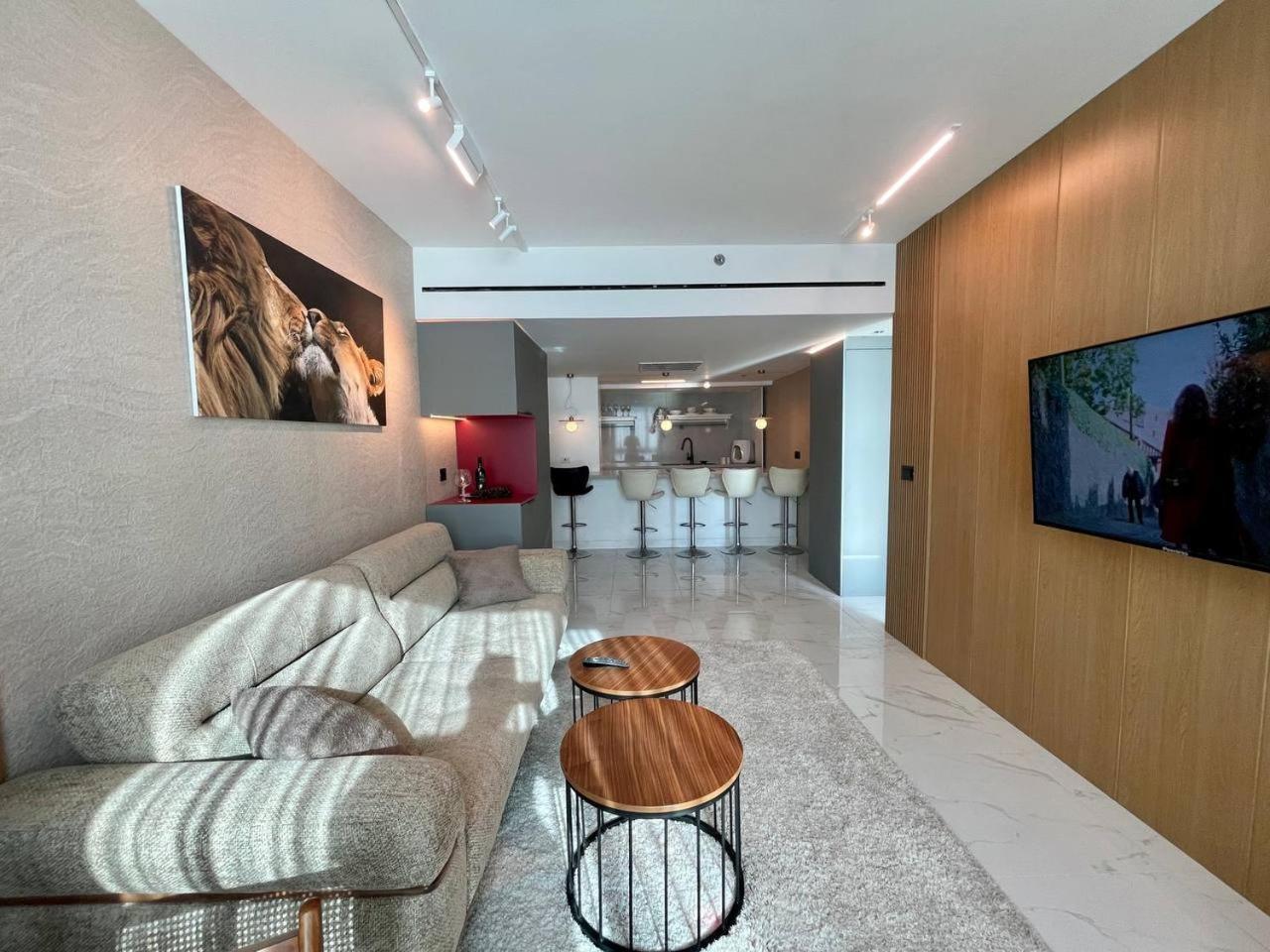 C Tower Apartments Netanya Exterior photo